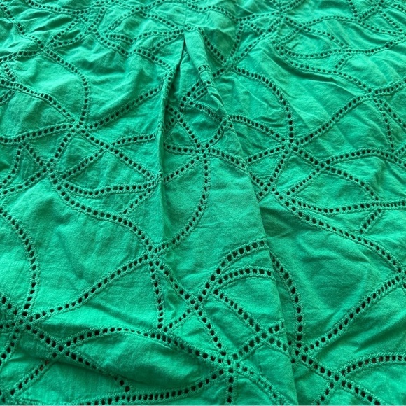 CAbi Cottagecore Gemma Green Eyelet Blouse Sleeveless Tank Top 5036 size medium - Picture 12 of 16